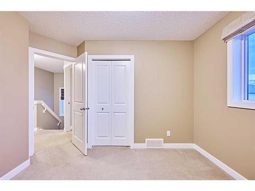 123 Panora Square Nw, Calgary, AB - Indoor Photo Showing Other Room