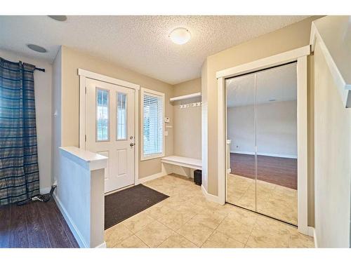 123 Panora Square Nw, Calgary, AB - Indoor Photo Showing Other Room