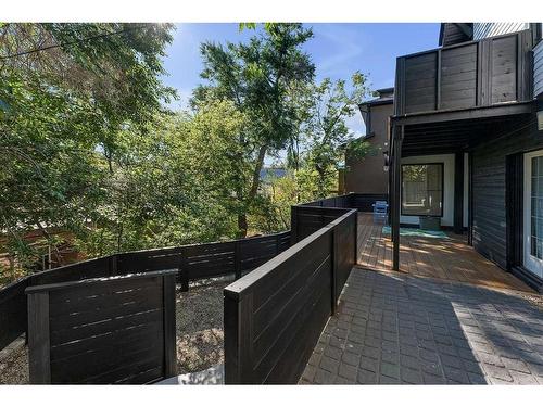 2302 16A Street Sw, Calgary, AB - Outdoor