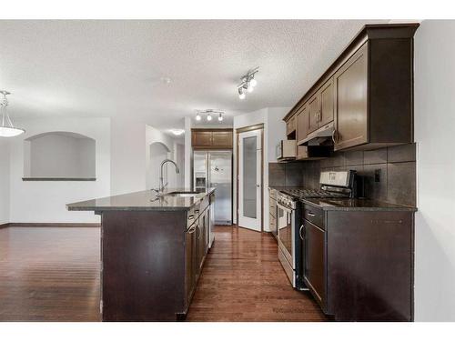 144 Evansborough Crescent Nw, Calgary, AB - Indoor Photo Showing Kitchen