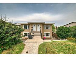 1716 29 Avenue SW Calgary, AB T2T 1M7