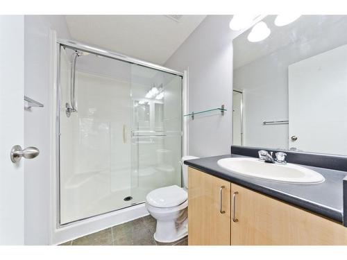 217 Toscana Gardens Nw, Calgary, AB - Indoor Photo Showing Bathroom