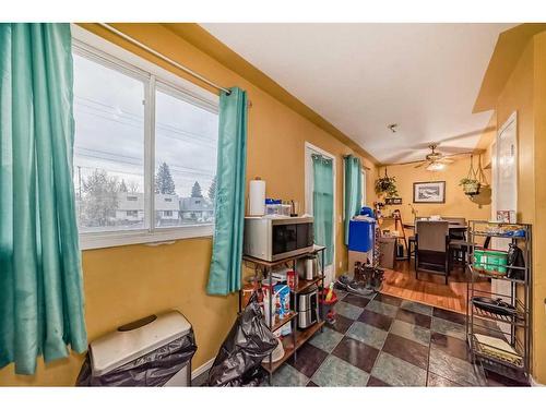 341-405 64 Avenue Ne, Calgary, AB - Indoor Photo Showing Other Room