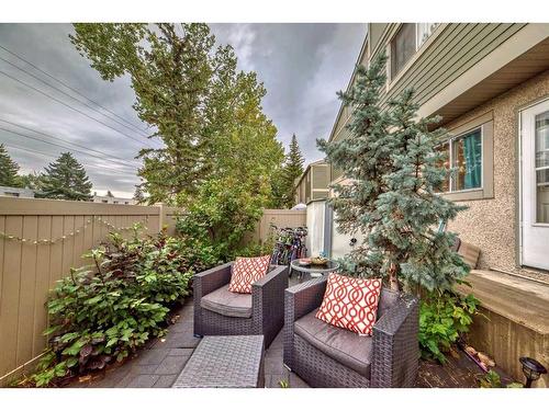 341-405 64 Avenue Ne, Calgary, AB - Outdoor With Exterior