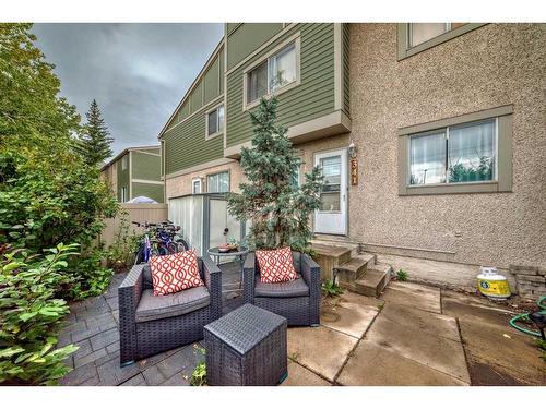 341-405 64 Avenue Ne, Calgary, AB - Outdoor With Exterior