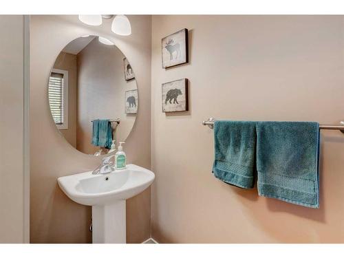 120-413 River Avenue, Cochrane, AB - Indoor Photo Showing Bathroom