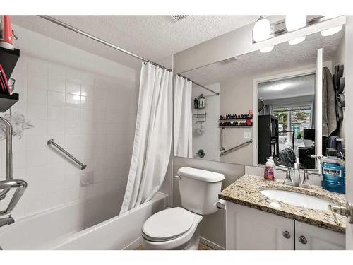 111-550 Prominence Rise Sw, Calgary, AB - Indoor Photo Showing Bathroom