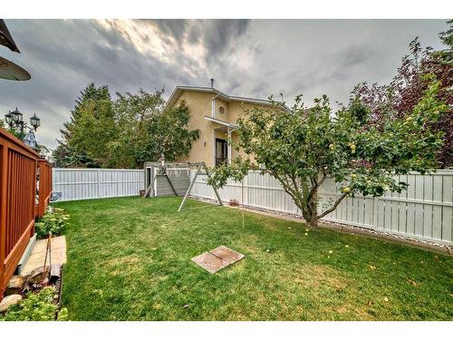 3 Sandringham Way Nw, Calgary, AB - Outdoor