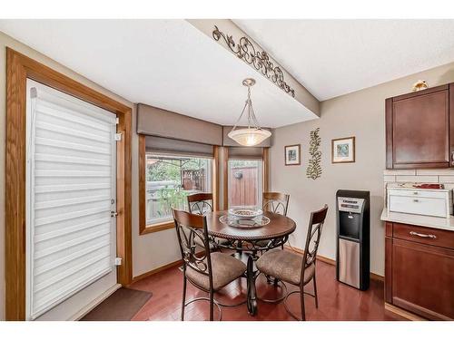 3 Sandringham Way Nw, Calgary, AB - Indoor Photo Showing Dining Room