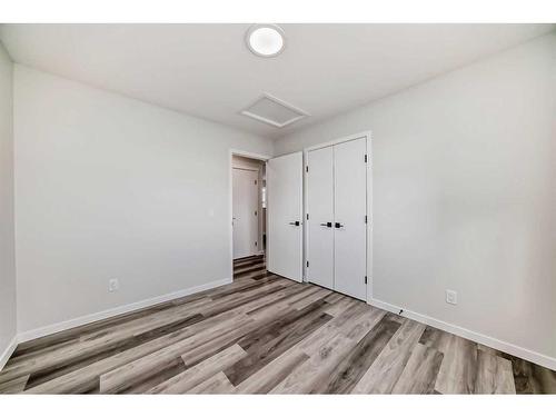 72 Magnolia Bay Se, Calgary, AB - Indoor Photo Showing Other Room