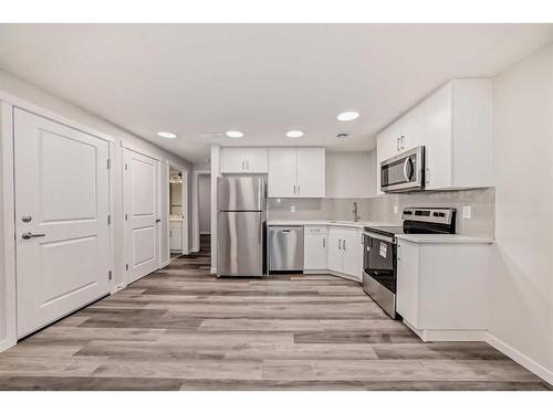 72 Magnolia Bay Se, Calgary, AB - Indoor Photo Showing Kitchen With Stainless Steel Kitchen