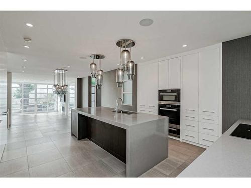 530 Crescent Road Nw, Calgary, AB - Indoor Photo Showing Kitchen With Double Sink