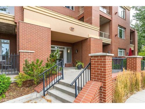 3316-24 Hemlock Crescent Sw, Calgary, AB - Outdoor With Balcony With Exterior