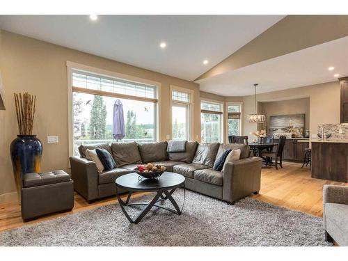 139 West Terrace Point, Cochrane, AB - Indoor Photo Showing Living Room