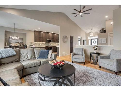 139 West Terrace Point, Cochrane, AB - Indoor Photo Showing Living Room