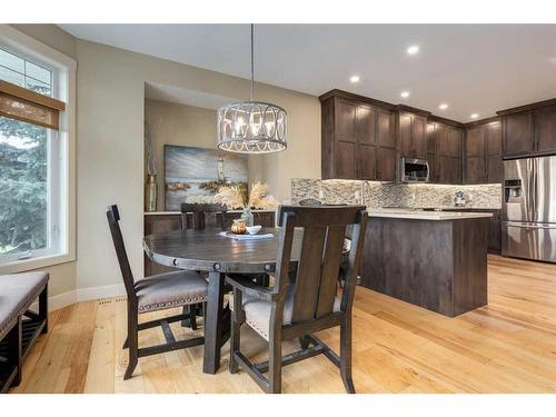 139 West Terrace Point, Cochrane, AB - Indoor Photo Showing Dining Room