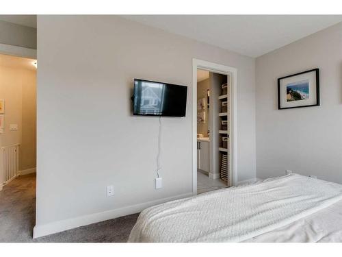 82 Auburn Meadows View Se, Calgary, AB - Indoor Photo Showing Bedroom