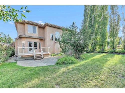 2 Canso Court Sw, Calgary, AB - Outdoor