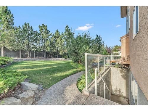 2 Canso Court Sw, Calgary, AB - Outdoor