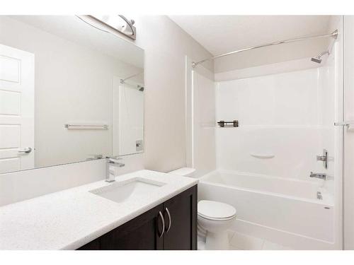 236-20 Seton Park Se, Calgary, AB - Indoor Photo Showing Bathroom