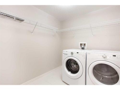 236-20 Seton Park Se, Calgary, AB - Indoor Photo Showing Laundry Room