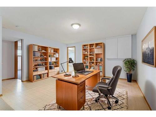 240004 Vale View Road, Rural Rocky View County, AB - Indoor Photo Showing Office