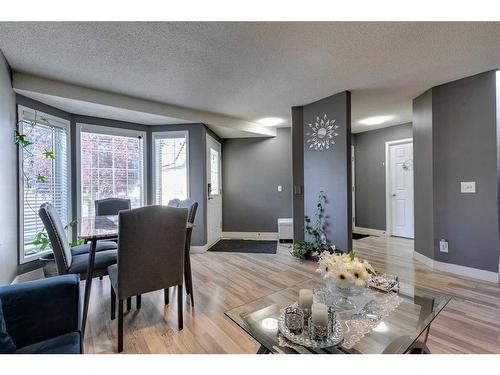 84 Somerset Drive Sw, Calgary, AB - Indoor Photo Showing Dining Room