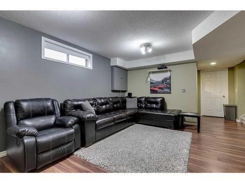 84 Somerset Drive Sw, Calgary, AB - Indoor