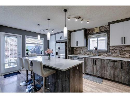 84 Somerset Drive Sw, Calgary, AB - Indoor Photo Showing Kitchen With Upgraded Kitchen