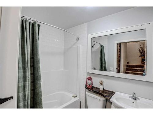 11 Bridlecrest Road Sw, Calgary, AB - Indoor Photo Showing Bathroom