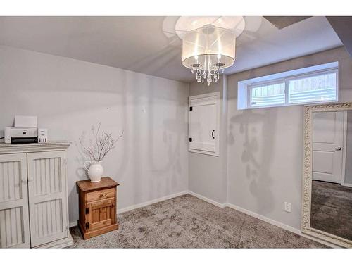 11 Bridlecrest Road Sw, Calgary, AB - Indoor Photo Showing Other Room