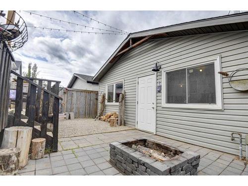 11 Bridlecrest Road Sw, Calgary, AB - Outdoor With Exterior