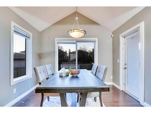 2733 Coopers Circle Sw, Airdrie, AB - Indoor Photo Showing Dining Room