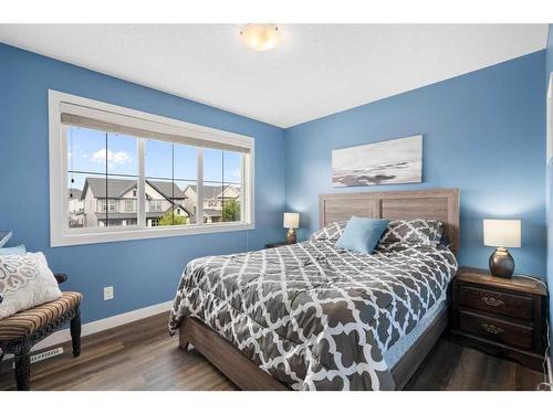 1031 Kings Heights Road, Airdrie, AB - Indoor Photo Showing Bedroom