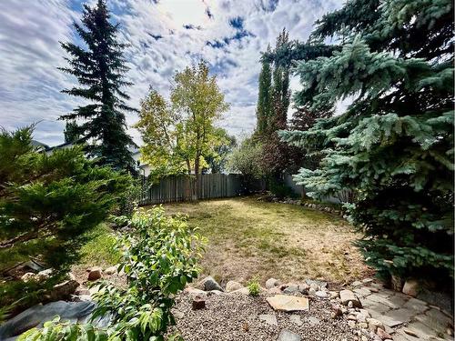 50 Lund Close, Red Deer, AB 