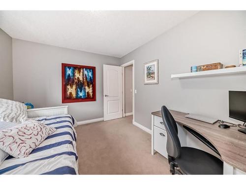 316 Springmere Way, Chestermere, AB - Indoor Photo Showing Other Room