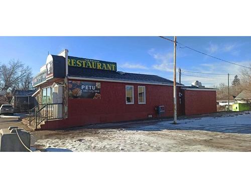 67-71 Bridge Street, Drumheller, AB 