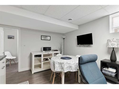 197 Saddlebrook Way Ne, Calgary, AB - Indoor Photo Showing Dining Room