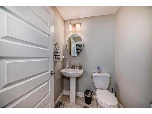 4661 Seton Drive Se, Calgary, AB - Indoor Photo Showing Bathroom