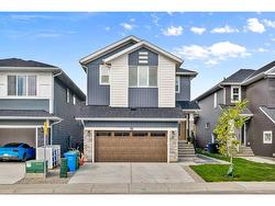 48 Creekside Green SW Calgary, AB T2X 4B6