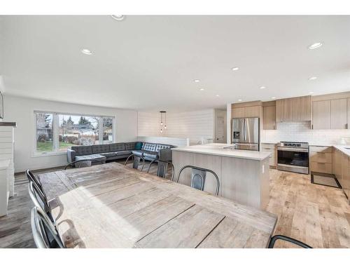 1164 Lake Wapta Road Se, Calgary, AB - Indoor