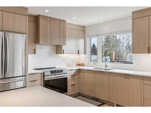 1164 Lake Wapta Road Se, Calgary, AB - Indoor Photo Showing Kitchen With Stainless Steel Kitchen With Upgraded Kitchen