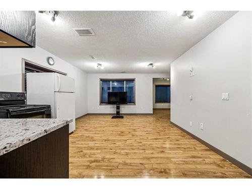 9 Pantego Link Nw, Calgary, AB - Indoor