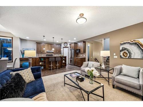 9 Pantego Link Nw, Calgary, AB - Indoor Photo Showing Living Room