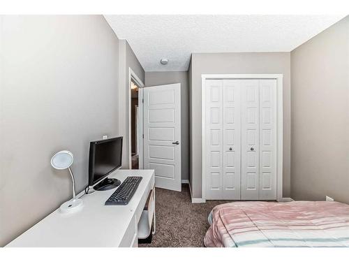 517 Nolanlake Villas Nw, Calgary, AB - Indoor Photo Showing Bedroom