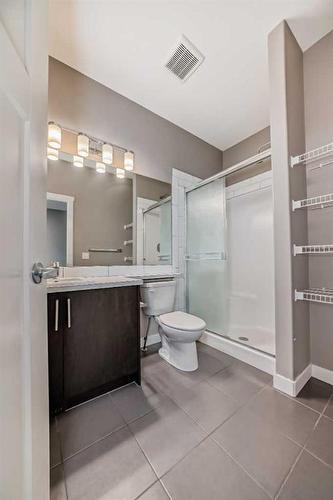 617 Evanston Manor Nw, Calgary, AB - Indoor Photo Showing Bathroom