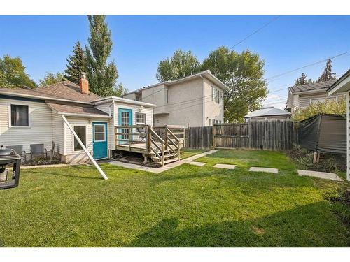 115 25 Avenue Nw, Calgary, AB - Outdoor With Exterior