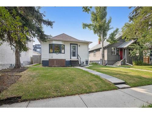 115 25 Avenue Nw, Calgary, AB - Outdoor