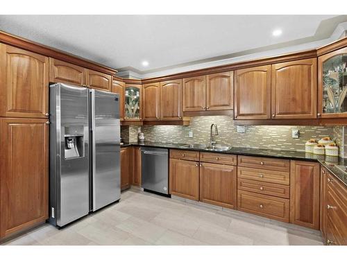 1612 48 Avenue Sw, Calgary, AB - Indoor Photo Showing Kitchen With Double Sink