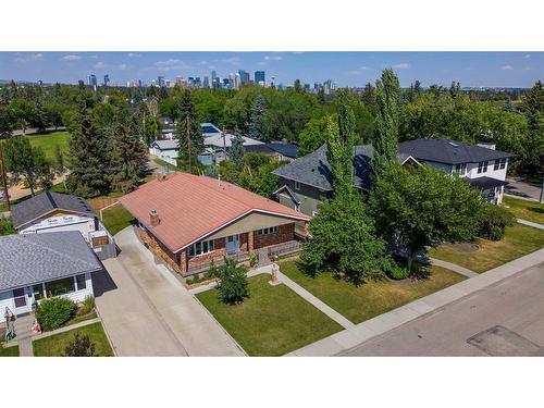 1612 48 Avenue Sw, Calgary, AB - Outdoor With View